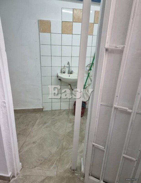 Κατάστημα 126 τ.μ. προς πώληση, Κέντρο Νέου Κόσμου