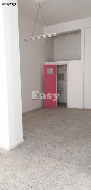 Κατάστημα 81 τ.μ. προς πώληση, Πλατεία Βάθης