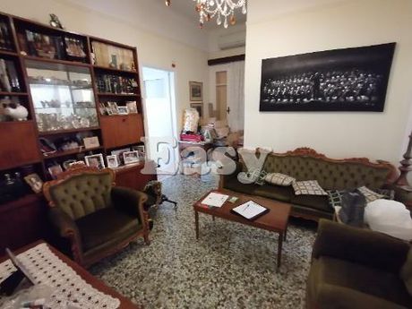 Κτίριο 335τ.μ. για πώληση-Βύρωνας » Νέα ελβετία