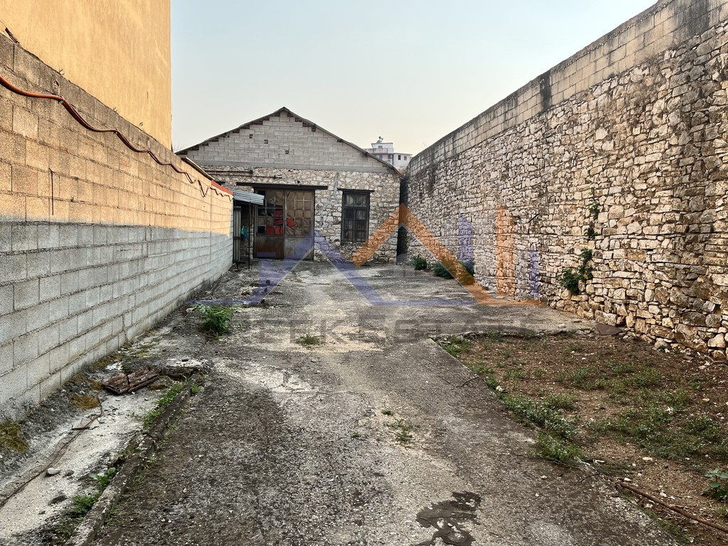 Αποθήκη 350 τ.μ. προς ενοικίαση, Κέντρο Ιωαννίνων