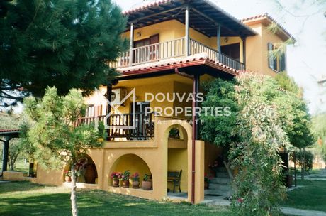 Villa 161sqm for sale-Sithonia » Paralia Nikitis