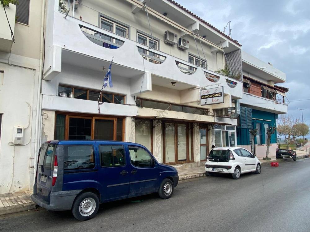 Κατάστημα 100 τ.μ. πρός πώληση, Κορινθία, Σικυώνα