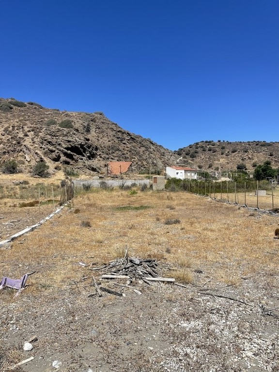 Αγροτεμάχια 1.650 τ.μ. πρός πώληση, Ν. Χίου, Χίος