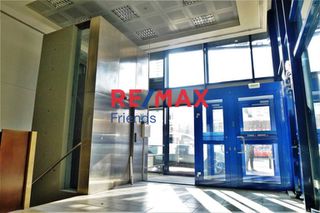 Store 280 sqm for rent