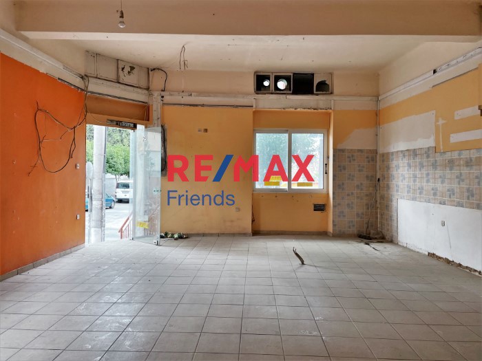Κατάστημα 59 τ.μ. πρός πώληση, Πειραιάς - Προάστια, Ταύρος