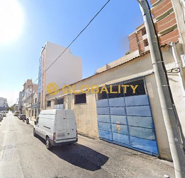 Επιχειρηματικό κτίριο 285τ.μ. για πώληση-Λιμάνι