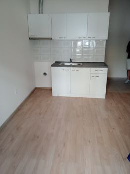Studio 52sqm for rent-Veroia » Center