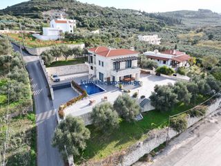 Βίλλα 255 τ.μ. για πώληση