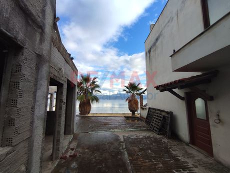 Maisonette 1.790sqm for sale-Saronikos