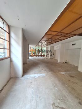 Store 170sqm for rent-Gizi - Pedion Areos