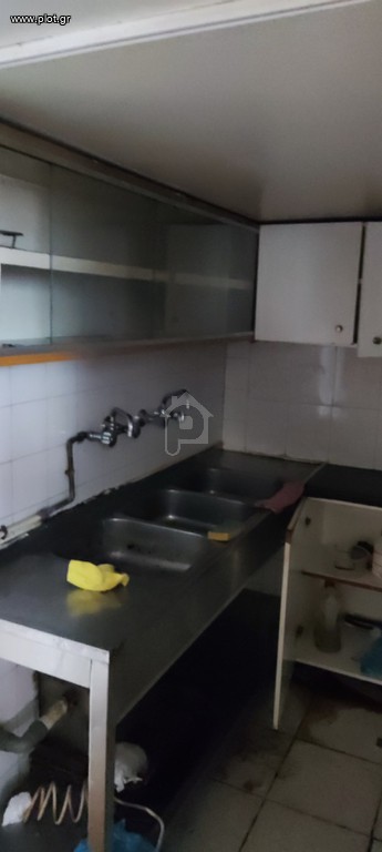 Κατάστημα 188 τ.μ. προς ενοικίαση, Όσιος Λουκάς