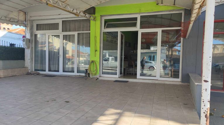 Κατάστημα 200 τ.μ. για πώληση, Ν. Καβάλας, Ορφανό