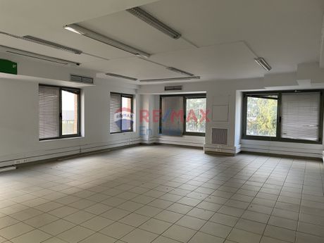 Office 300sqm for rent-Paiania
