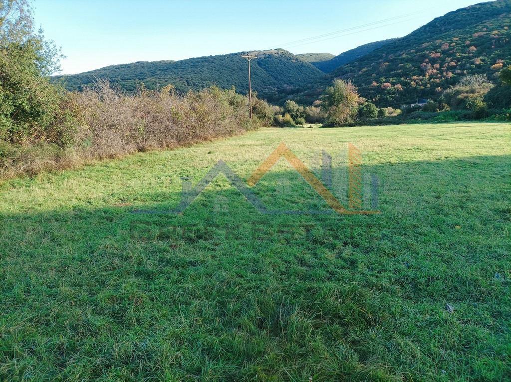 Οικόπεδο 882 τ.μ. προς πώληση, Κρυφοβό