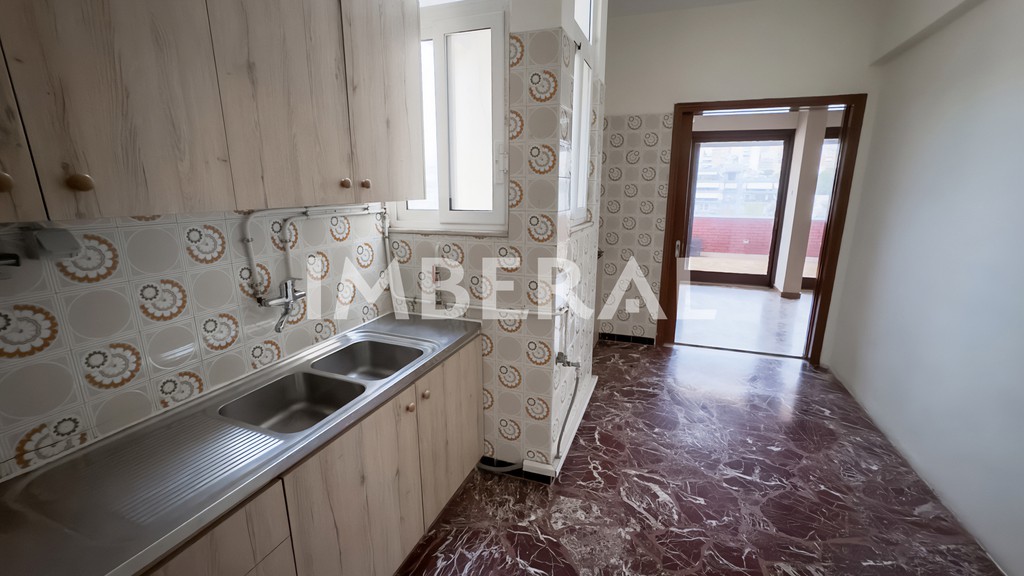 Διαμέρισμα 68 τ.μ. πρός πώληση, Πειραιάς - Προάστια, Κερατσίνι