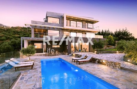 Villa 200 sqm for sale