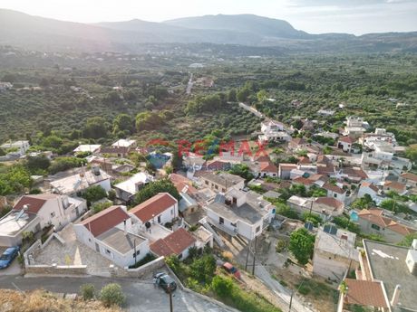 Land plot 1.860sqm for sale-Armenoi