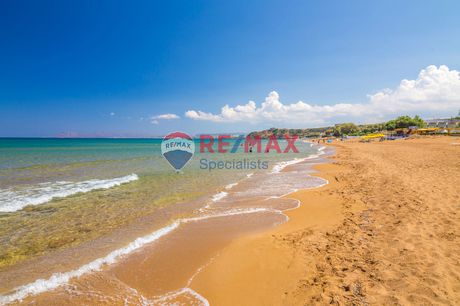Business bulding 700sqm for sale-Nea Kidonia
