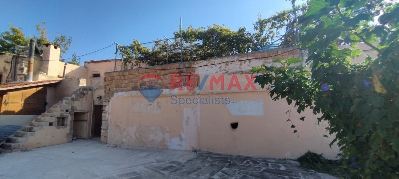 Μονοκατοικία 102 τ.μ. προς πώληση, Βαφές