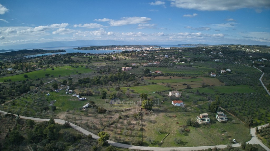 Αγροτεμάχια 4.000 τ.μ. προς πώληση, Πετροθάλασσα