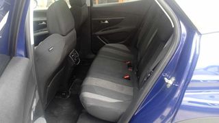 Peugeot 3008 2020-thumb-8