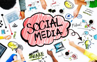 Είσαι άνθρωπος που σου αρέσουν τα Social Media;