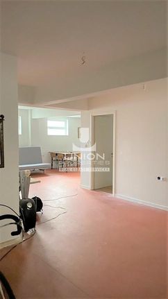Business bulding 102 sqm for sale, Athens - North, Chalandri