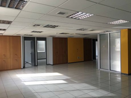 Επιχειρηματικό κτίριο 930τ.μ. για ενοικίαση-Μεταμόρφωση » Λόγγος