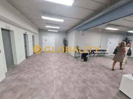 Office 580sqm for rent-Kentro