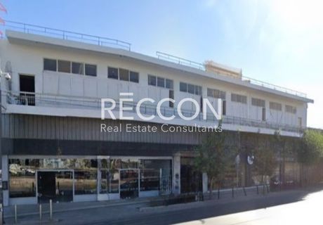 Επιχειρηματικό κτίριο 1.480τ.μ. για πώληση-Λιμάνι