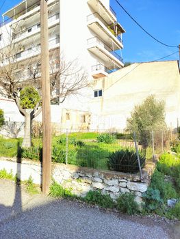Land plot 142sqm for sale-Pirgos » Center