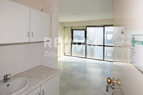 Office 50sqm for rent-Volos » Ag. Nikolaos