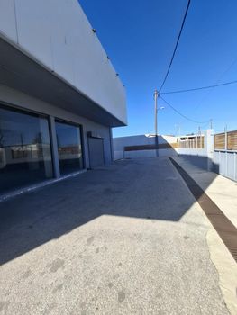 Επιχειρηματικό κτίριο 285 τ.μ. για ενοικίαση
