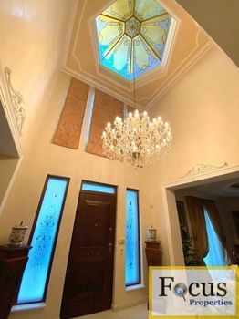 Villa 605sqm for rent-Alimos