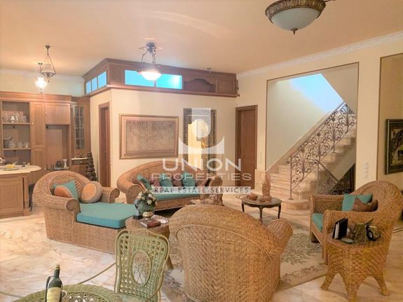 Detached home 677 sqm for sale, Athens - North, Nea Erithraia