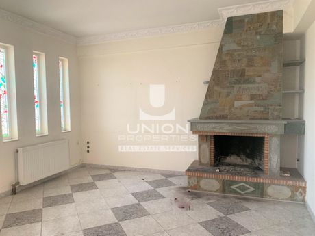 Maisonette 117sqm for sale-Petroupoli » Center