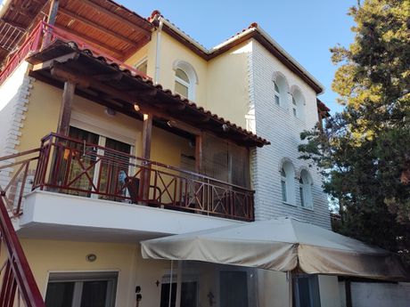 Μονοκατοικία 220 τ.μ. για πώληση