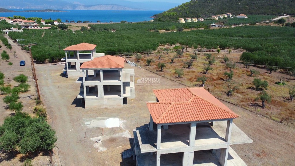 Συγκρότημα διαμερισμάτων 600 τ.μ. προς πώληση, Κουβέρτα