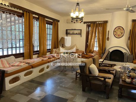 Detached home 190sqm for rent-Palaia Fokaia » Κέντρο