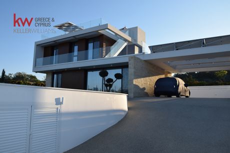 Βίλλα 382τ.μ. για πώληση-