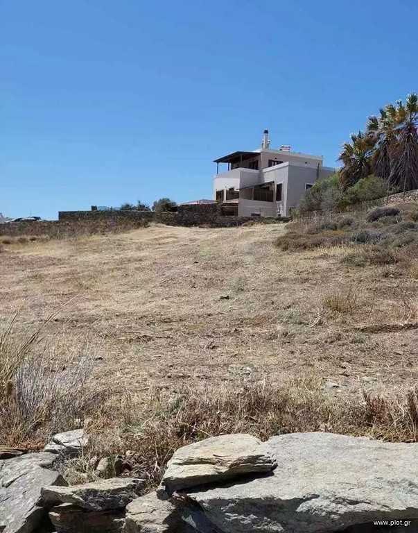 Οικόπεδο 1.300 τ.μ. προς πώληση, Ερμούπολη