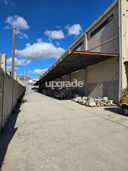 Business bulding 2.000sqm for sale-Aspropirgos » Rachi Gkamilas
