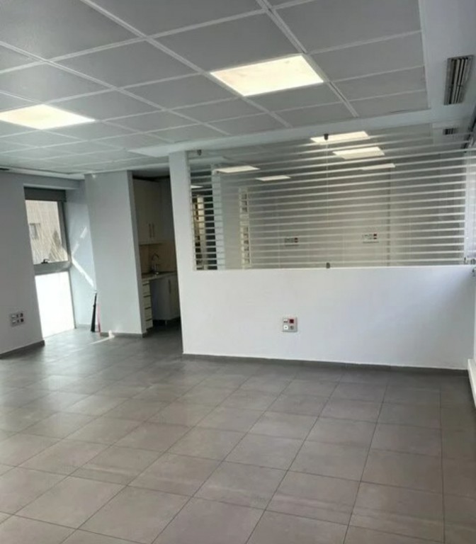 Επιχειρηματικό κτίριο 406 τ.μ. πρός ενοικίαση, Αθήνα - Βόρεια Προάστια, Ηράκλειο