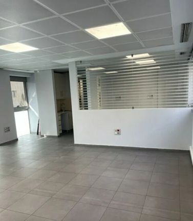 Επιχειρηματικό κτίριο 406 τ.μ. για ενοικίαση, Αθήνα - Βόρεια Προάστια, Ηράκλειο