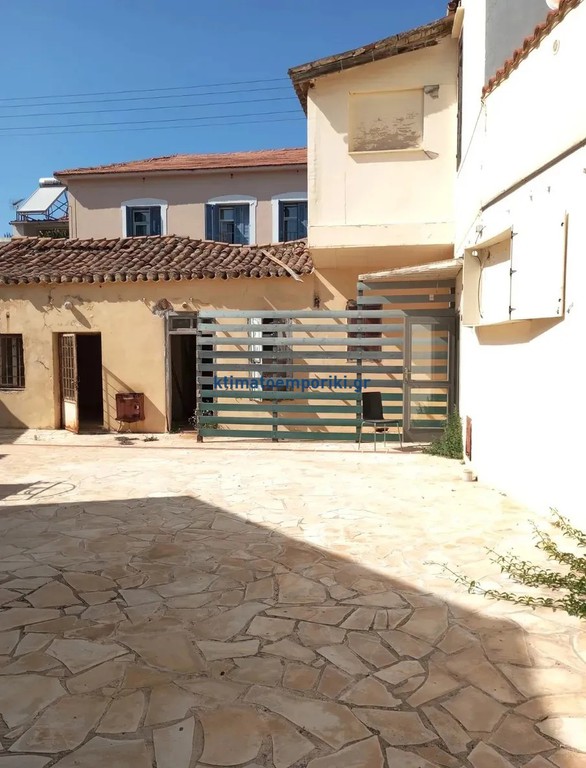 Επιχειρηματικό κτίριο 218 τ.μ. προς πώληση, Χαλέπα