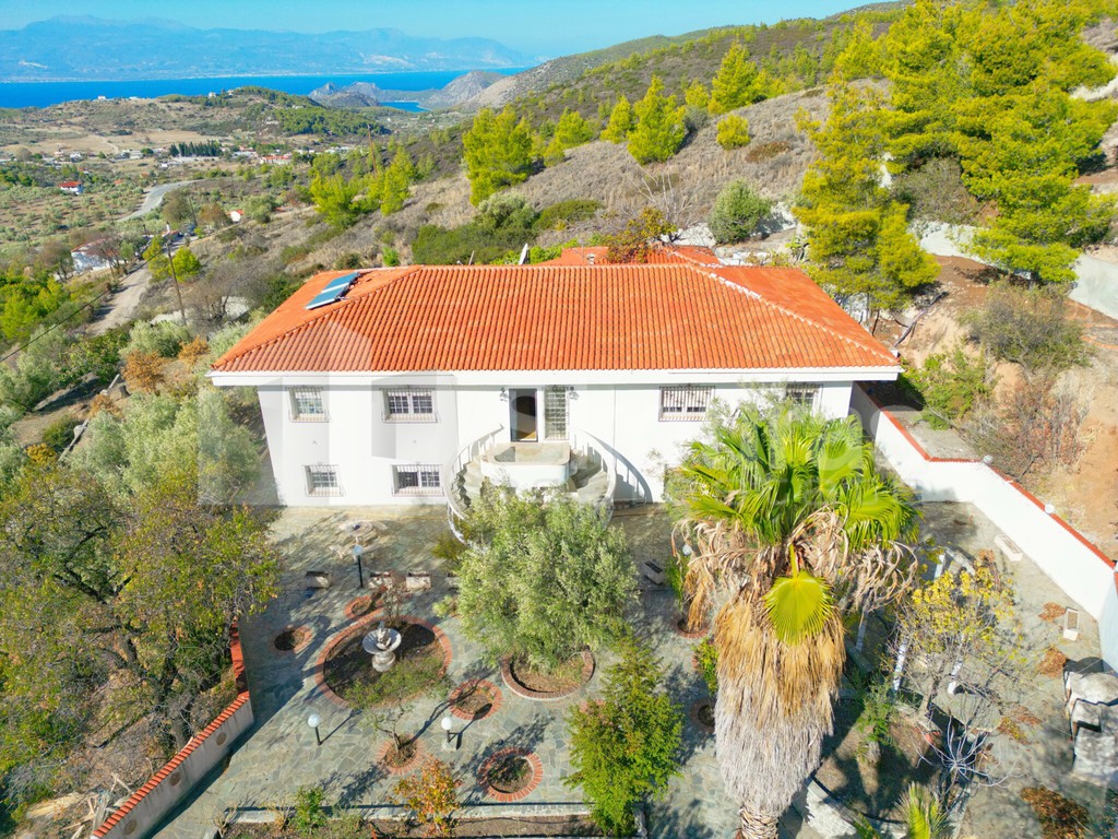 Μονοκατοικία 422 τ.μ. προς πώληση, Περαχώρα