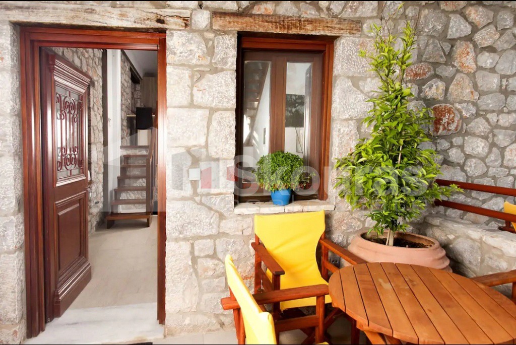 Συγκρότημα διαμερισμάτων 575 τ.μ. προς πώληση, Παράλιο Άστρος