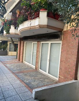 Store 13 sqm for sale