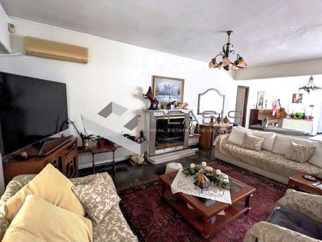 Διαμέρισμα 236τ.μ. για πώληση-Αγία παρασκευή