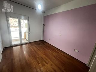 Διαμέρισμα 70 τ.μ. προς πώληση, Κέντρο Πειραιά-thumb-1